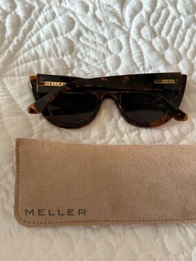 Meller Tortoiseshell Women's Cat-Eye Sunglasses - Brown